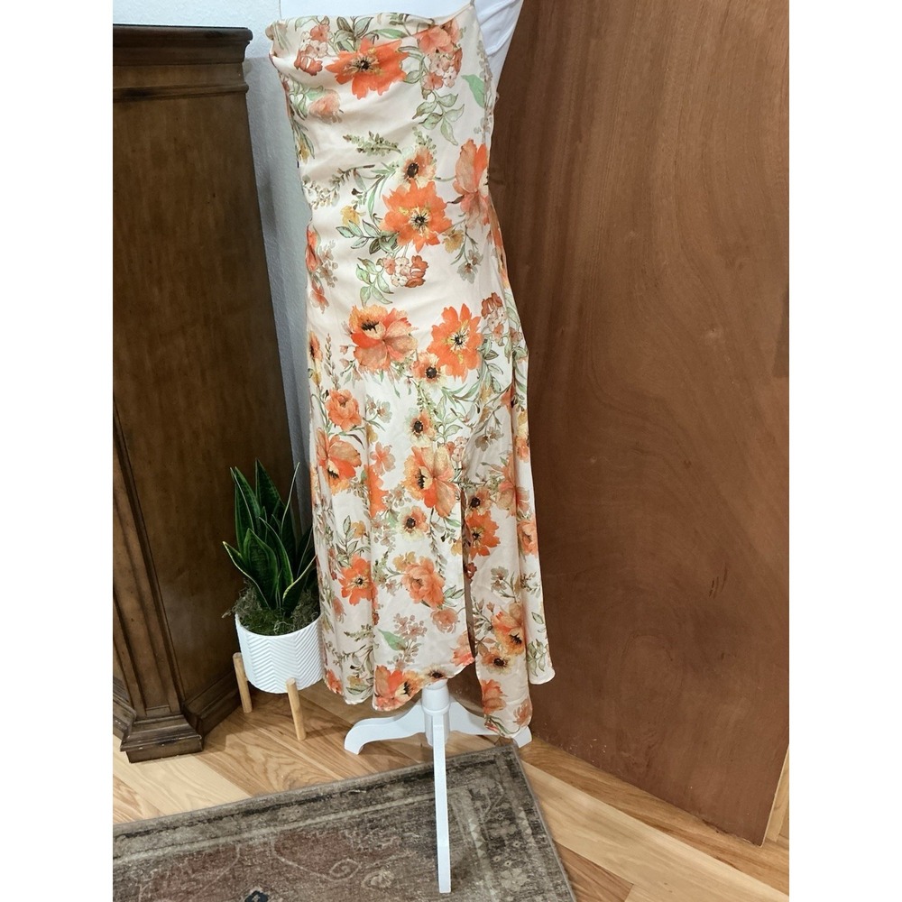 ASTR Label Gaia Slip Dress Floral Satin Midi Strappy M City CBK Wedding Guest - Picture 5 of 15